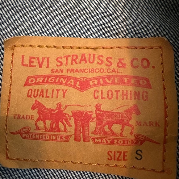 Levi's Dark Blue Denim Jacket - Picture 5 of 6